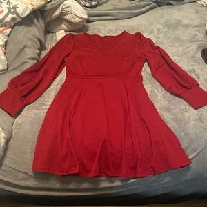 Woman’s Cranberry shift dress